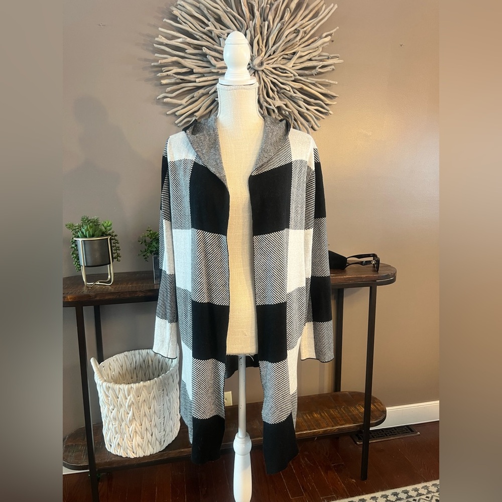 Chicos sweater cardigan with hood